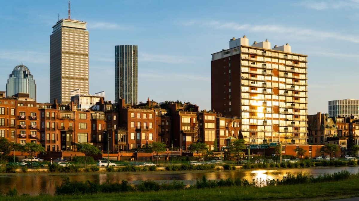 renters insurance comparison for students in Boston